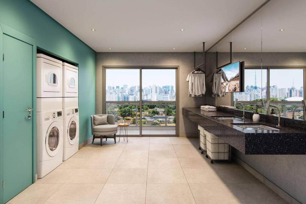 Completo A 230m Do Metro Brooklin Apartamento